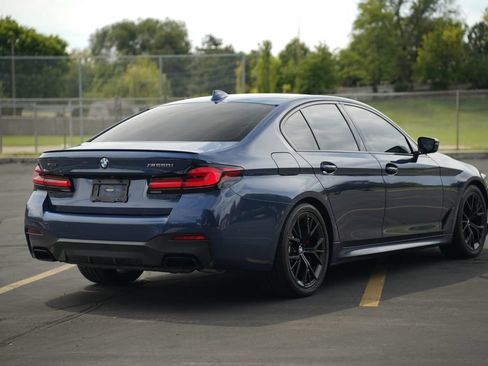Used 2022 BMW M550i xDrive w/ Dynamic Handling Package AWD/4WD image 5