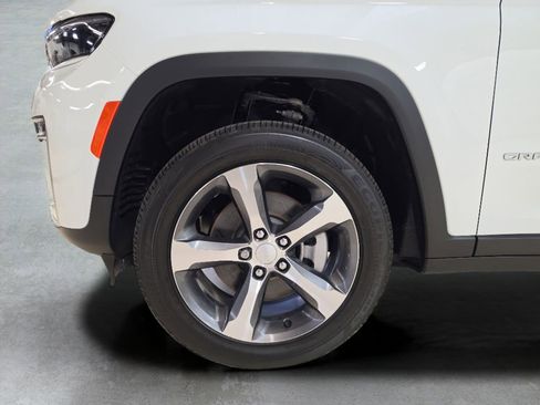 New 2026 Jeep Grand Cherokee L Limited AWD/4WD image 24