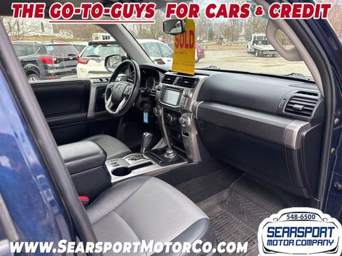 Used 2018 Toyota 4Runner SR5 Premium AWD/4WD image 16