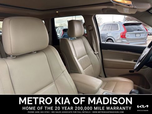 Used 2019 Jeep Grand Cherokee Limited w/ Luxury Group II AWD/4WD image 42