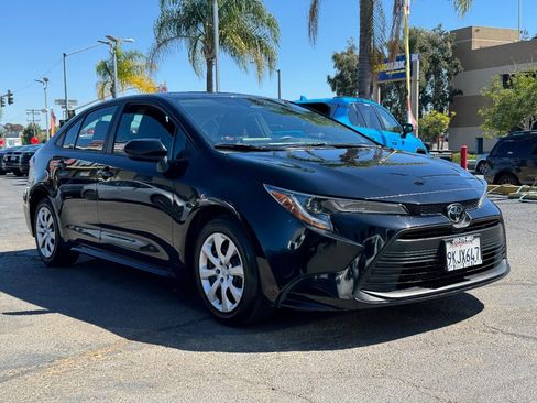 Used 2024 Toyota Corolla LE image 4