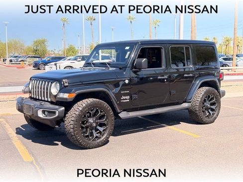 Used 2022 Jeep Wrangler Unlimited Sahara AWD/4WD image 1
