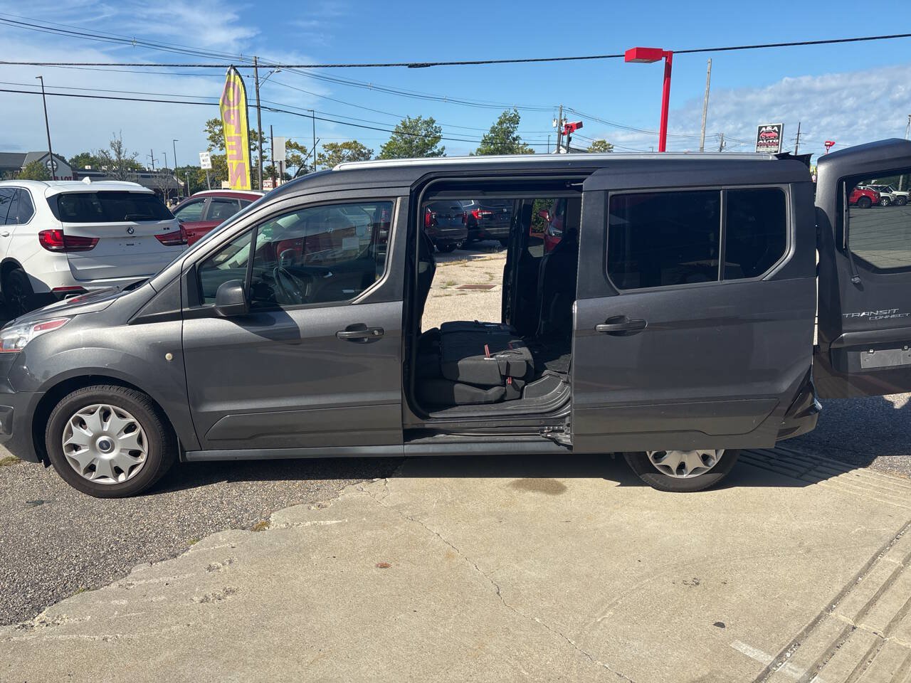Used 2016 Ford Transit Connect XLT FWD image 10