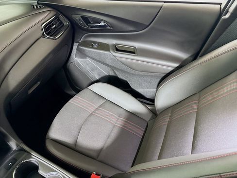 Certified 2024 Chevrolet Equinox RS image 20