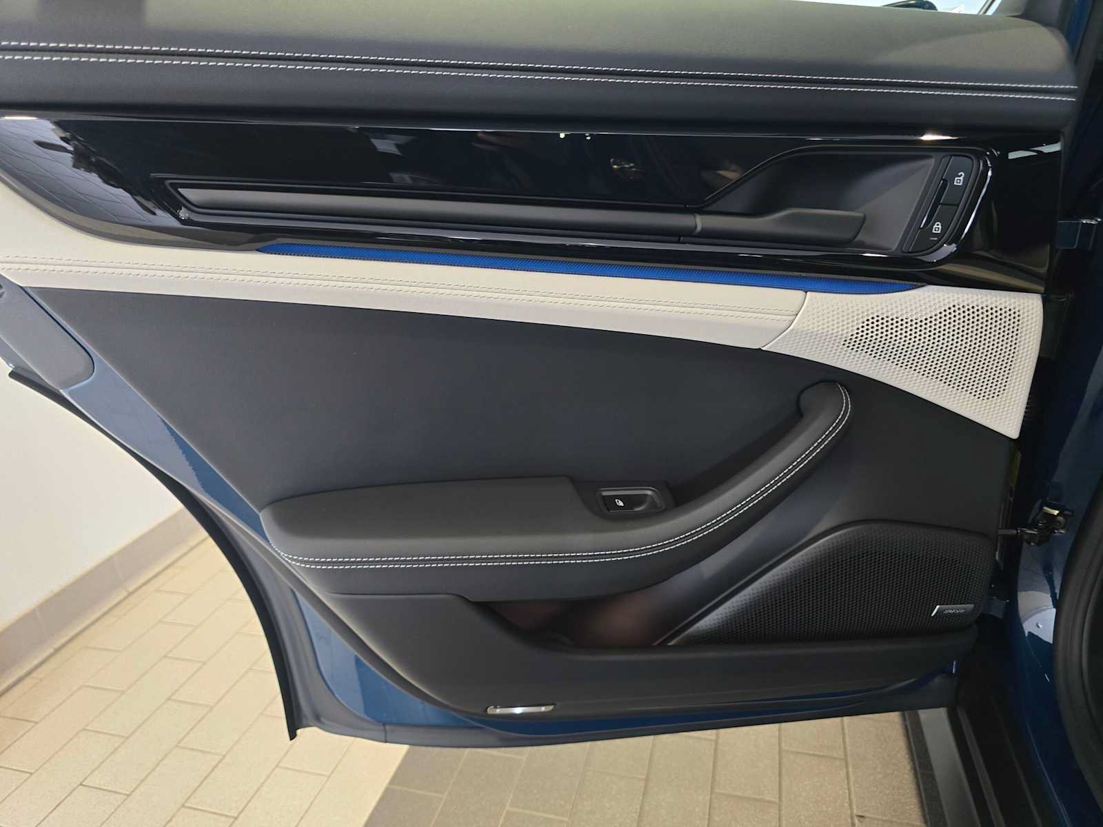 New 2026 Porsche Panamera 4 AWD/4WD image 16