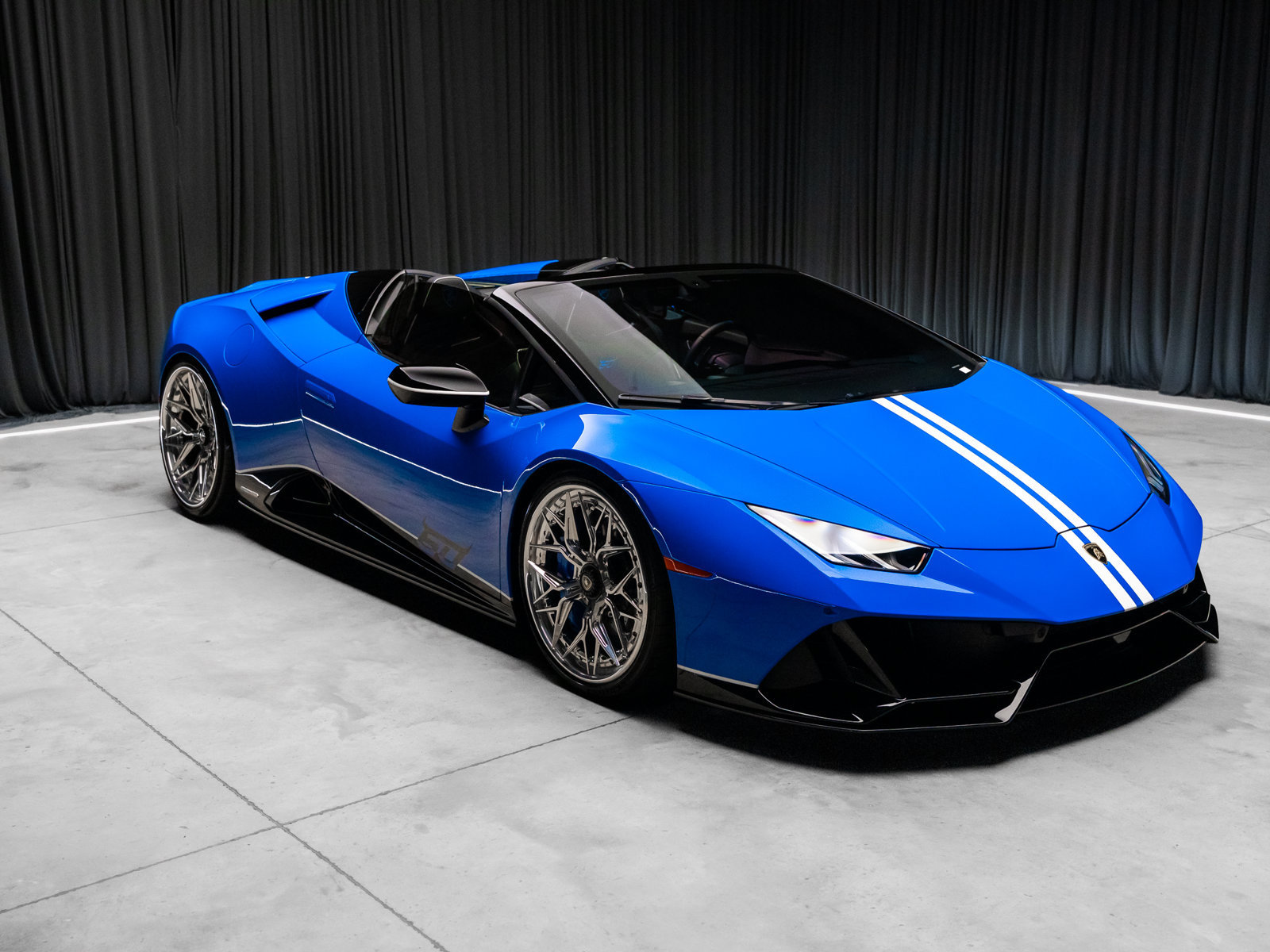 Used 2024 Lamborghini Huracan EVO AWD/4WD image 16