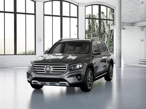 Used 2026 Mercedes-Benz GLB 250 4MATIC image 41