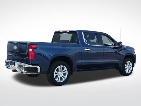 Used 2023 Chevrolet Silverado 1500 LTZ AWD/4WD image 4