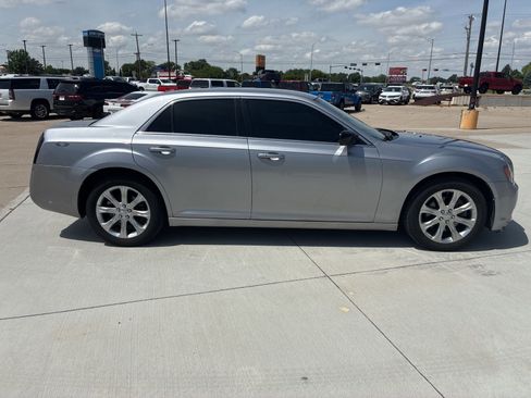 Used 2013 Chrysler 300 S AWD/4WD image 7
