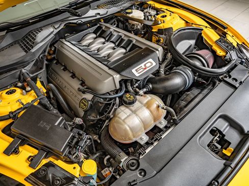 Used 2015 Ford Mustang GT Premium w/ Equipment Group 401A RWD image 41