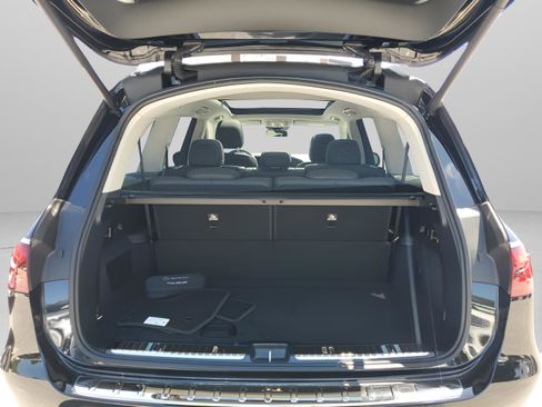 New 2026 Mercedes-Benz GLS 450 4MATIC image 32