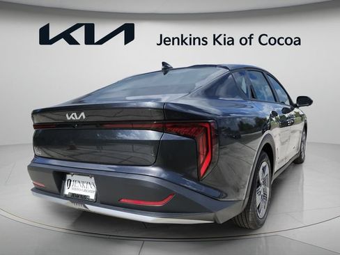 New 2026 Kia K4 FWD image 4