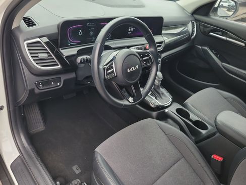 Used 2025 Kia Seltos S FWD image 20
