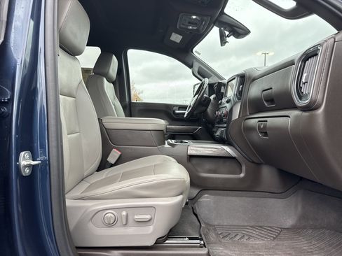 Used 2021 Chevrolet Silverado 3500 LTZ w/ LTZ Premium Package image 31