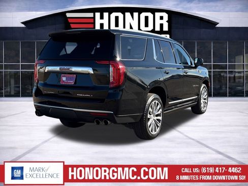 Used 2023 GMC Yukon Denali AWD/4WD image 3