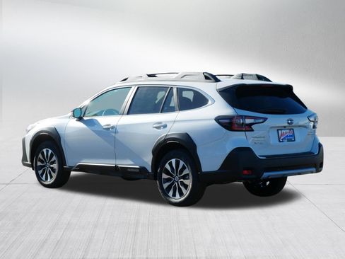 New 2026 Subaru Forester Premium AWD/4WD image 3