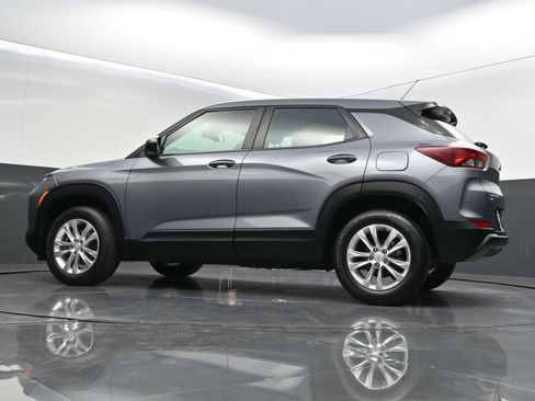 Used 2022 Chevrolet TrailBlazer LS w/ LPO, Blackout Package AWD/4WD image 35