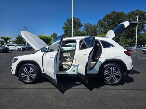Used 2026 Mercedes-Benz GLA 250 4MATIC image 12