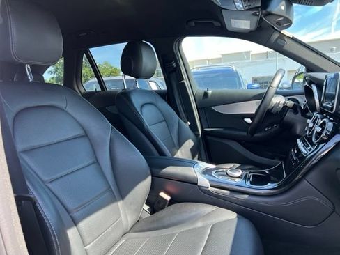 Used 2017 Mercedes-Benz GLC 300 4MATIC w/ Premium 1 Package image 22