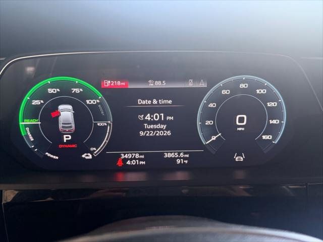 Used 2024 Audi Q8 e-tron Premium Plus w/ Premium Plus Package AWD/4WD image 24