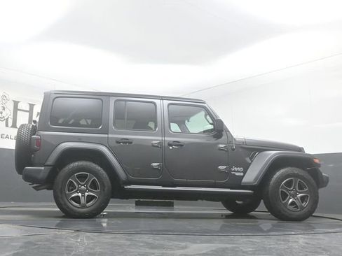 Used 2018 Jeep Wrangler Unlimited Sport S AWD/4WD image 52
