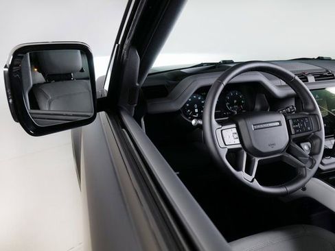 New 2026 Land Rover Defender 110 X-Dynamic SE image 23