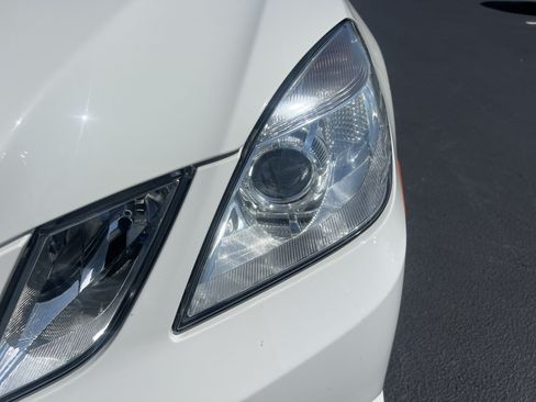 Used 2011 Mercedes-Benz E 350 BlueTEC Sedan image 6