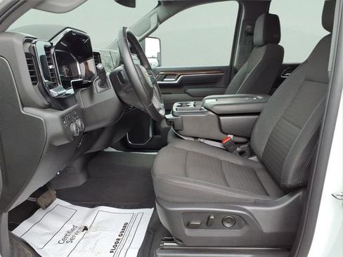 Used 2025 Chevrolet Silverado 2500 LT w/ Convenience Package AWD/4WD image 18