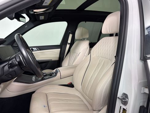 Used 2023 BMW X5 xDrive45e w/ Executive Package AWD/4WD image 5