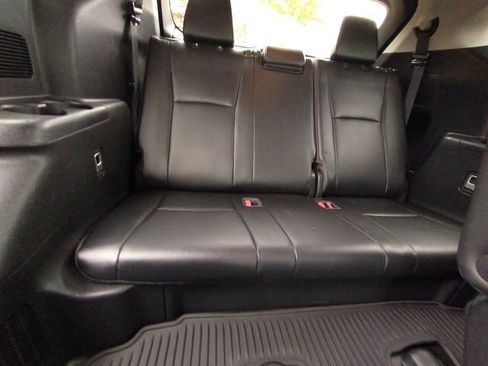 Used 2020 Toyota Highlander XLE image 74