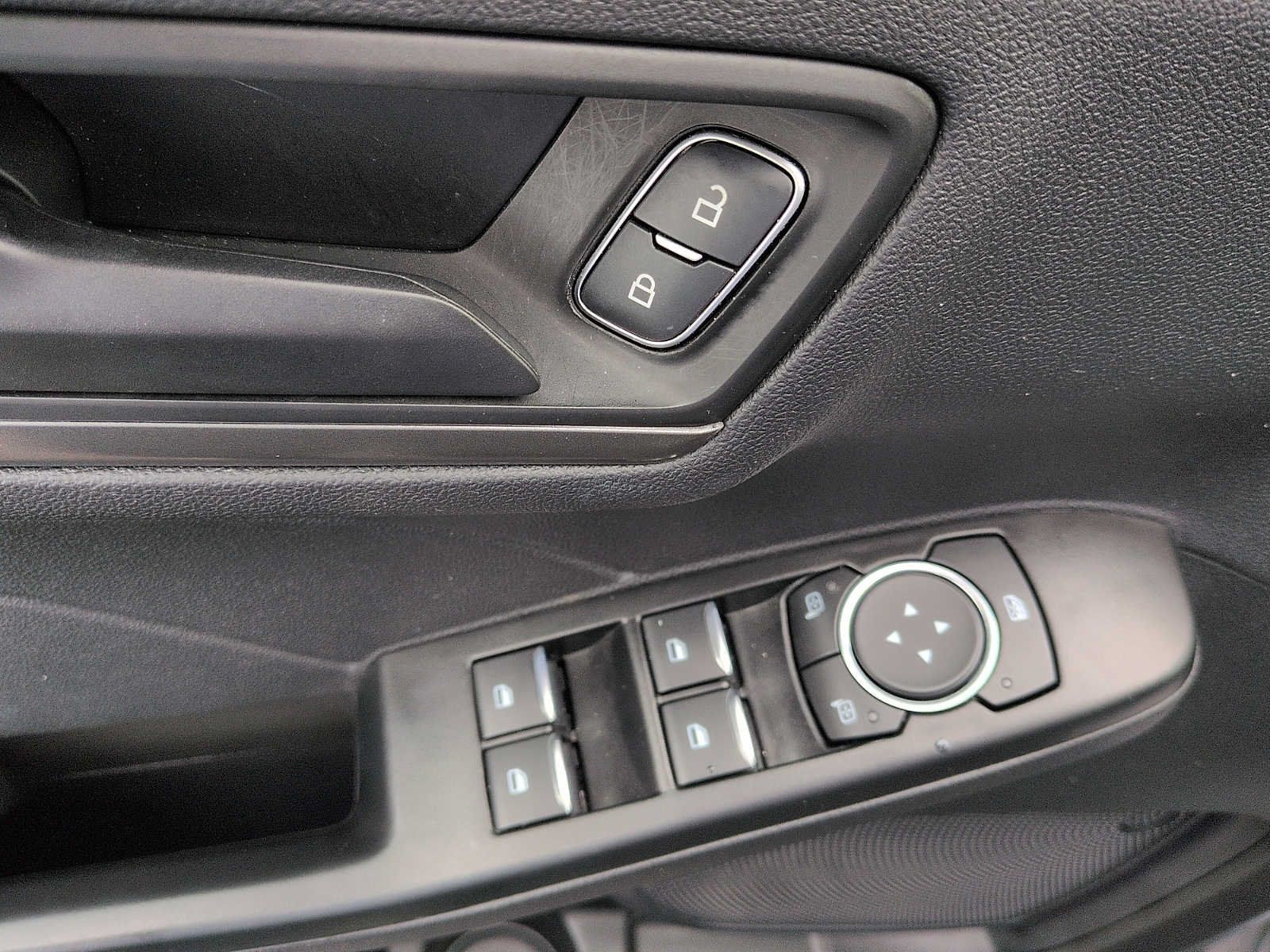 Certified 2025 Ford Escape Active AWD/4WD image 13