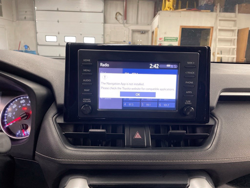 Used 2019 Toyota RAV4 LE w/ All Weather Liner Package AWD/4WD image 20