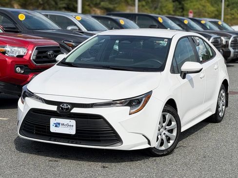 Certified 2026 Toyota Corolla LE FWD image 1