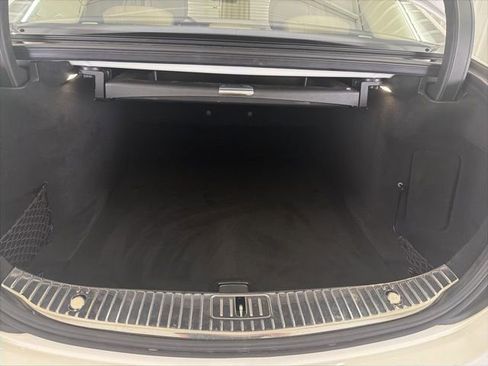 Used 2019 Mercedes-Benz S 560 4MATIC Sedan image 27
