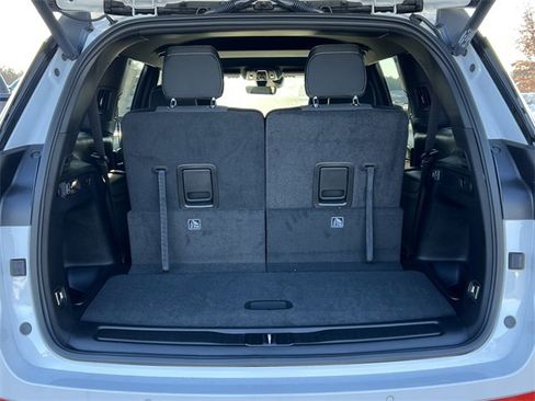 New 2025 Jeep Grand Cherokee L Laredo w/ Luxury Tech Group I image 38