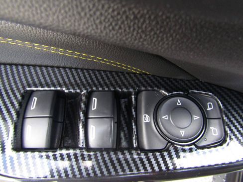 Used 2025 Chevrolet Trax LT w/ Driver Confidence Package FWD image 11