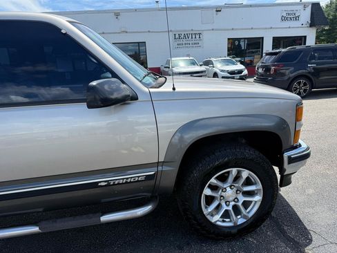 Used 1999 Chevrolet Tahoe 4WD 2-Door w/ Preferred Equipment Group image 19