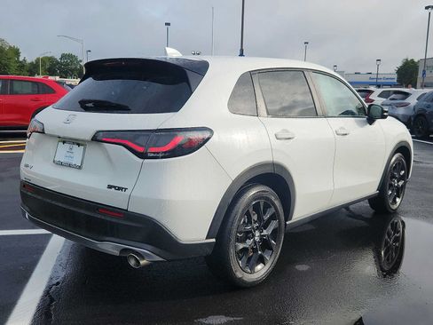 Certified 2024 Honda HR-V Sport image 6