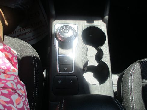 Used 2025 Ford Escape Active FWD image 9