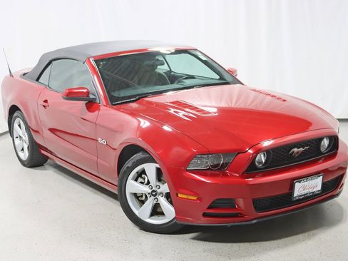Used 2013 Ford Mustang GT w/ Security Pkg RWD image 2