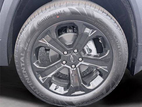 New 2026 Chevrolet Equinox LT w/ Convenience Package II FWD image 38