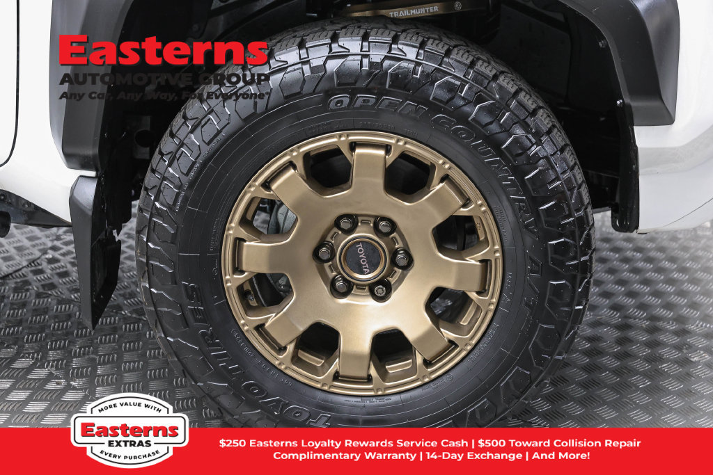 Used 2025 Toyota 4Runner Trailhunter AWD/4WD image 34