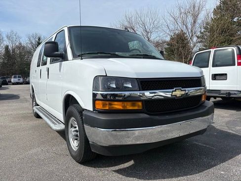 Used 2024 Chevrolet Express 2500 w/ Driver Convenience Package image 14