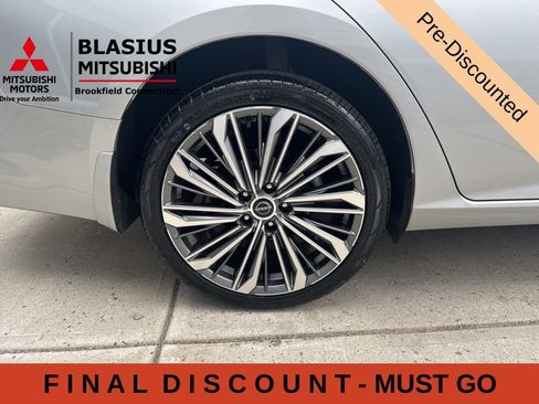 Used 2023 Nissan Altima 2.5 SL AWD/4WD image 13