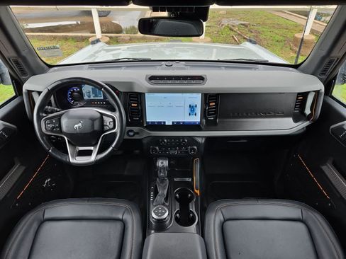 Used 2022 Ford Bronco Badlands AWD/4WD image 14