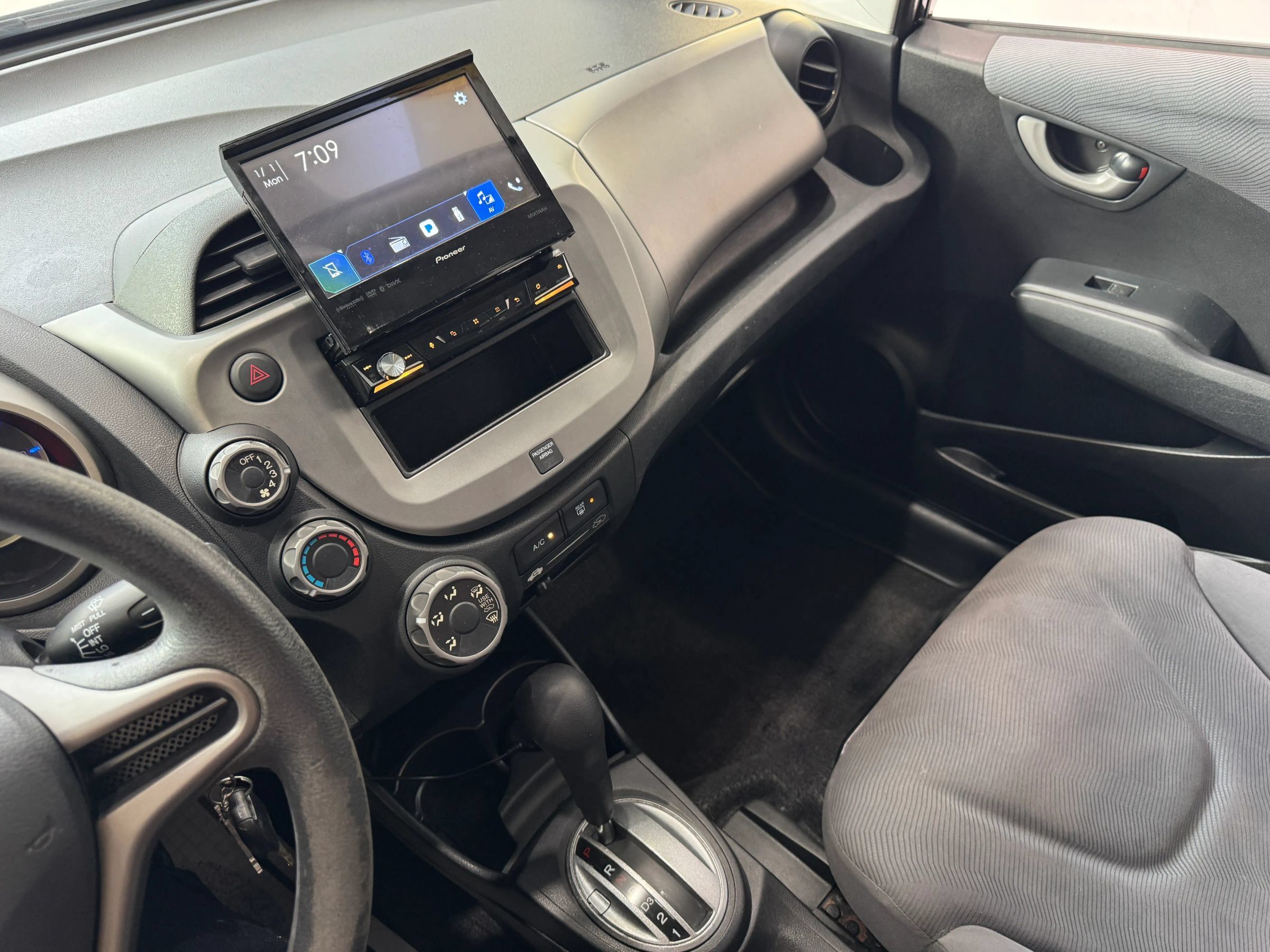 Used 2010 Honda Fit image 14