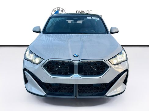 Used 2026 BMW X2 xDrive28i AWD/4WD image 2