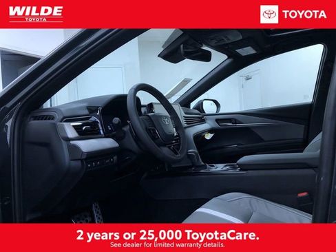 New 2026 Toyota Camry SE image 2