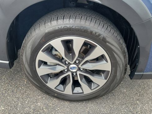 Used 2024 Subaru Outback Limited AWD/4WD image 8