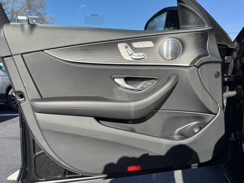 Certified 2022 Mercedes-Benz E 350 4MATIC Sedan image 19